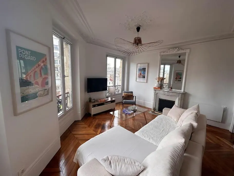Superbe 17eme 55m2 Apartment Paris